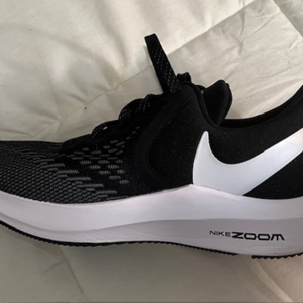 Nike Zoom Sneakers